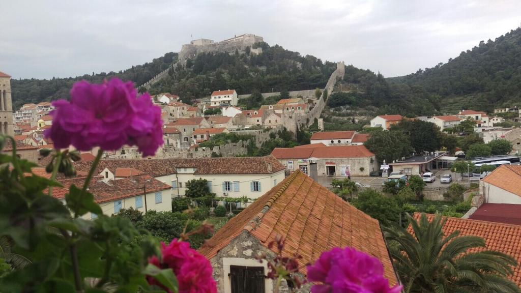 Ana Tudor Apartments Hvar Town Esterno foto